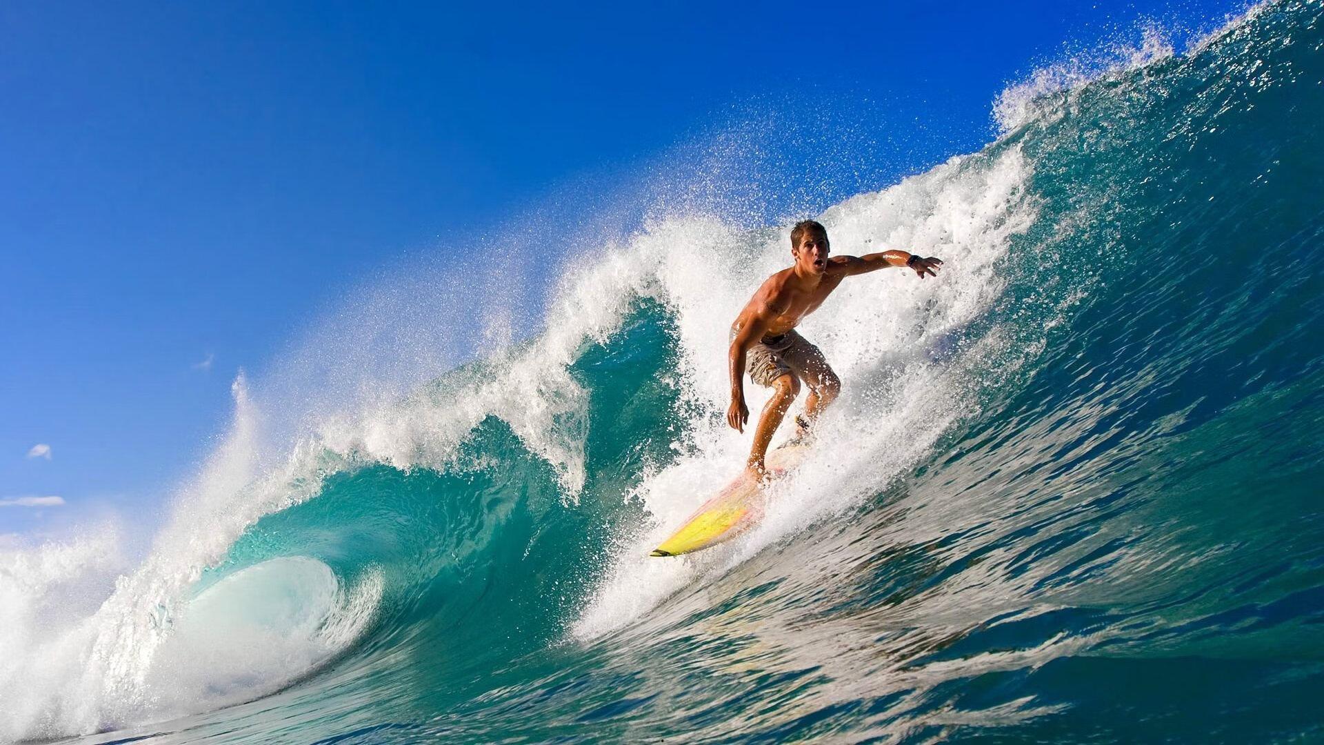手感引爆全场！杜兰特遭犯规后随手一扔，超远两分逆天破网